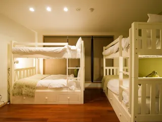 2012-05-04 Cecuko C Interior edits - Glen Claydon Photography